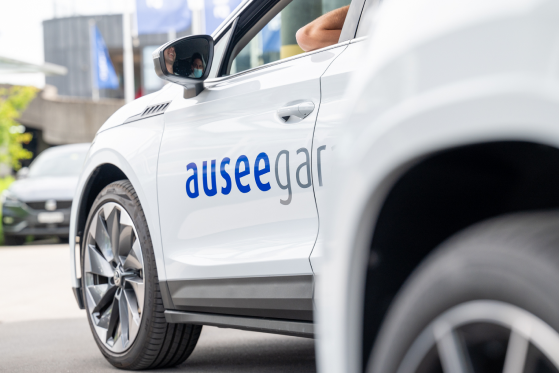 Ausee Garage Ausee Garage
